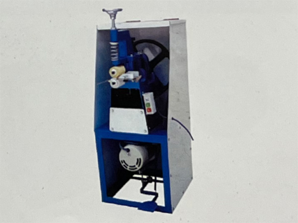 YH-105一（yī）段輪（lún）貼合（hé）機